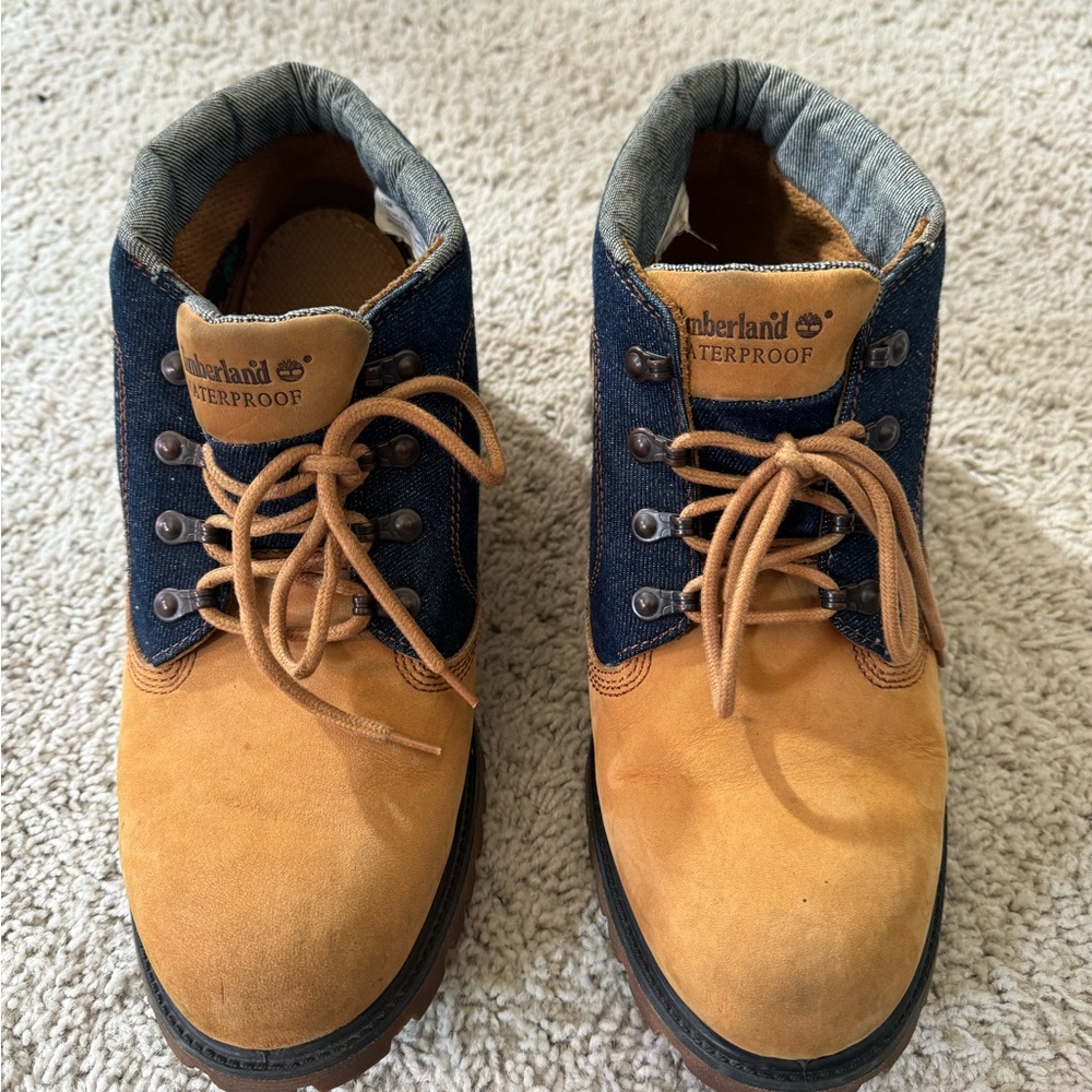 Used Timberland Waterproof Boots - Tan and Blue  .. Flaws are minor!!